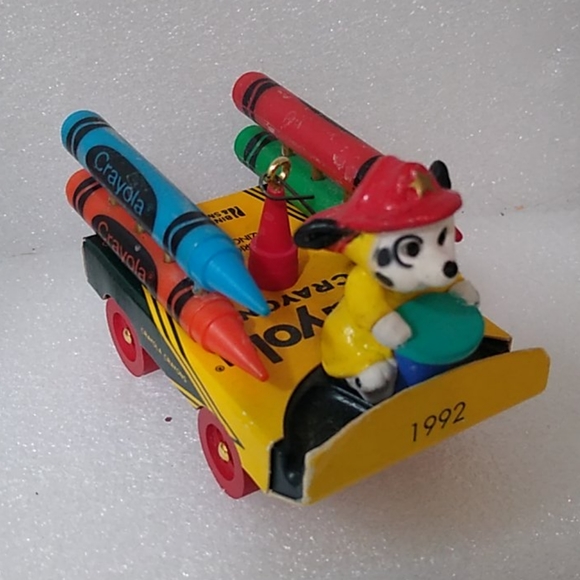 Bundle of Vintage Hallmark Ornaments - Picture 11 of 11